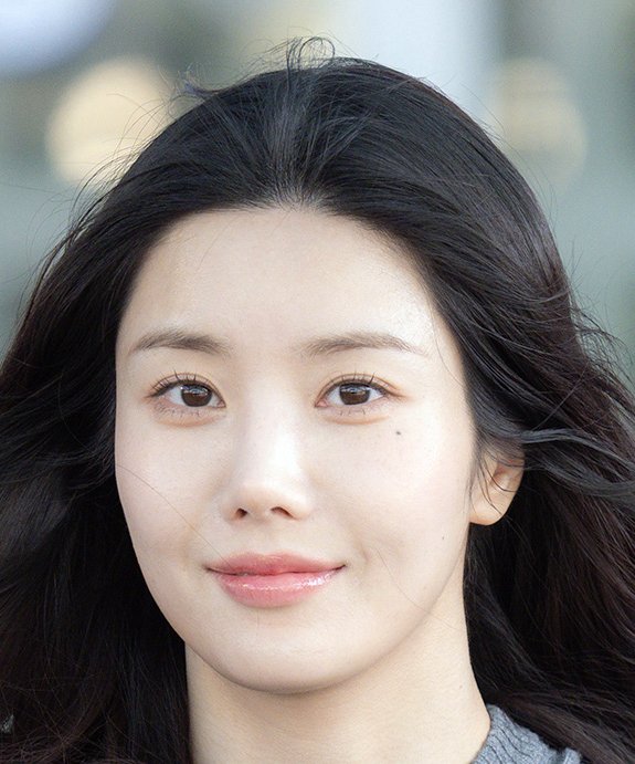 Eun Bi Kwon