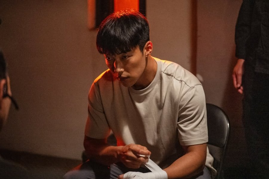 Woo Do-hwan Returns in Bloodhounds Season 2 | New Stills Dropped