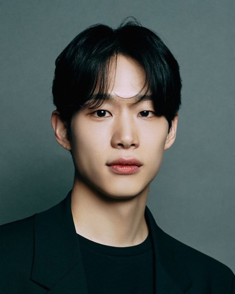 Chan Yong Lee