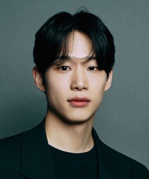 Chan Yong Lee