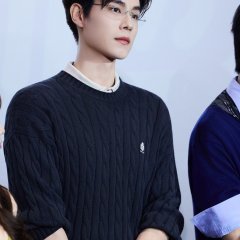 Hu Yi Tian photo