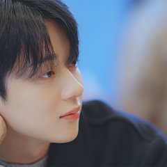 A Shoulder to Cry On (2023) photo