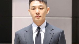 Yoo Ah In Sentenced to 1 Year in Prison, Taken into Custody