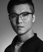 Qiu Zhong Wei Fotoğraf