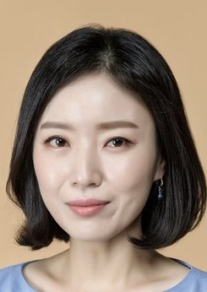 Team leader Kim | Kim Ji Young: Nascida em 1982