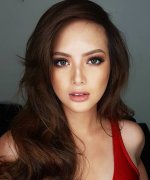 Ellen Adarna