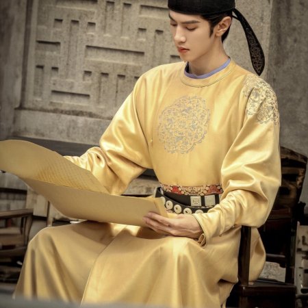 Jiang Shan Wei Pin ()