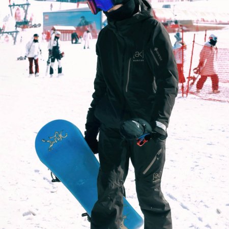 Ski into Love (2025)