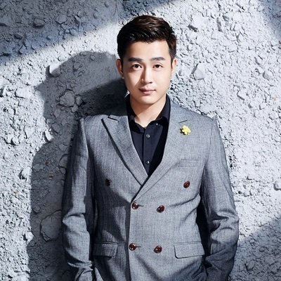 Jie Shi