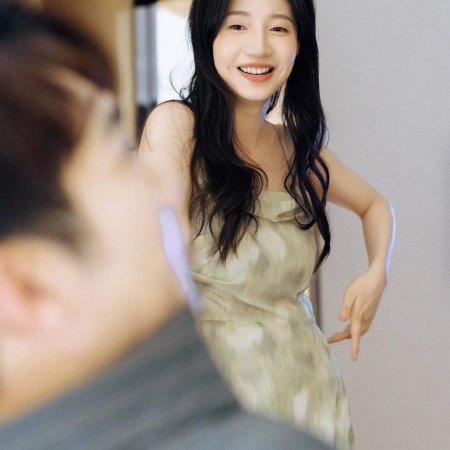 Marrying a Handsome Boss (2025)