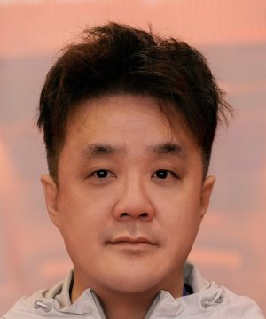 Feng Jiang