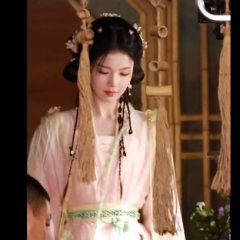 Zhang Miao Yi photo