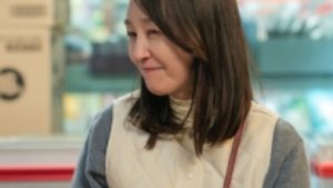 Nam Gi Ae plays the neighborhood insider who catches every rumor in 'Salon de Holmes'