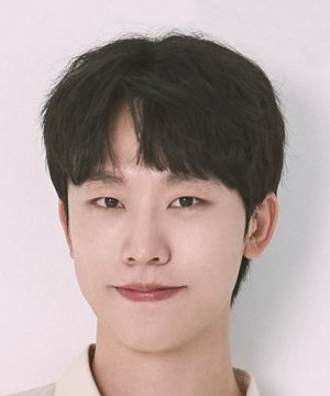 Joon Ki Eom