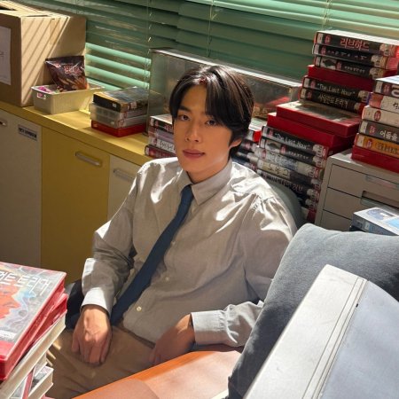 Undercover Miss Hong (2026)