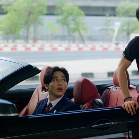 New Thitipoom Techa-apaikhun