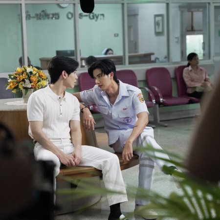 New Thitipoom Techa-apaikhun