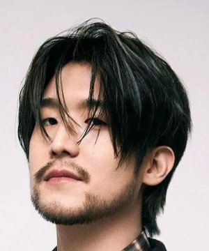 Hyun Woong Kang