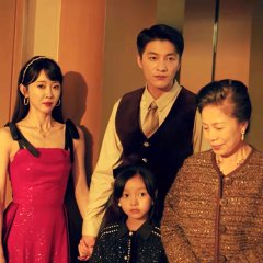 Threading Mom's Wings Chinese Drama photo