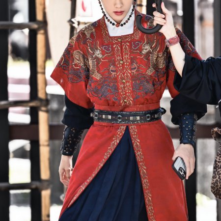 Liang Chen Mei Jin ()