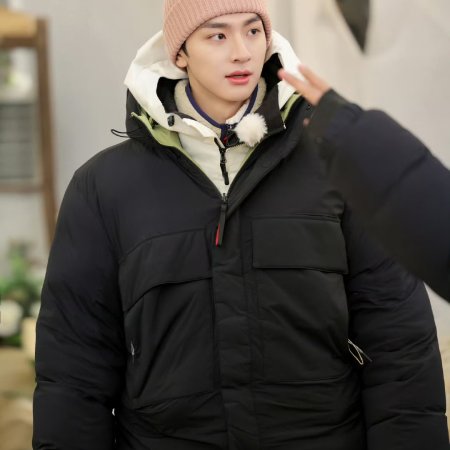 Let's Go Skiing (2022)