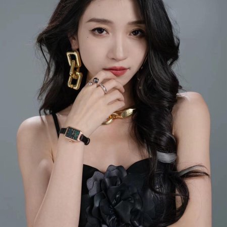 Ding Ji Hao Men Zong Cai Cheng Le Wo De Jin Si Que (2024)