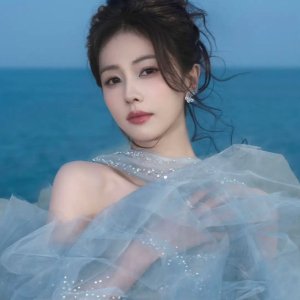 Guess Bai Lu's Dramas from Her Outfit