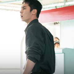 Doctor on the Edge Korean Drama photo