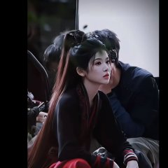 Zhang Miao Yi photo