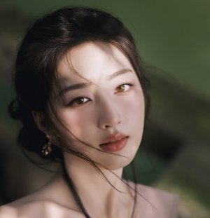 AuraRose