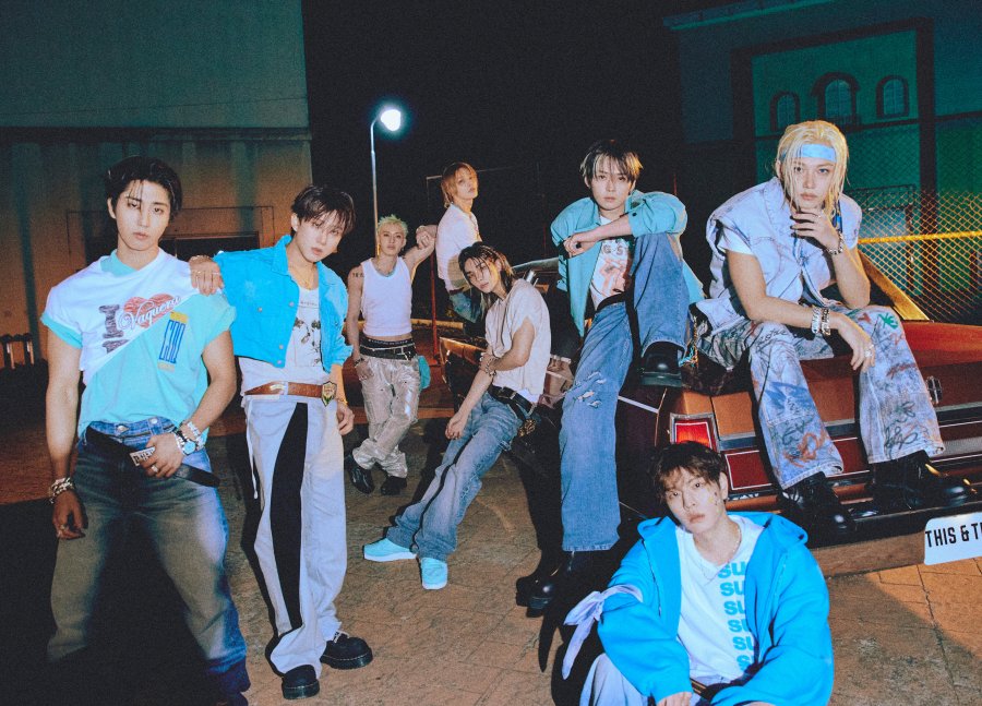 2026-08-this-that-skz-group-02.jpg