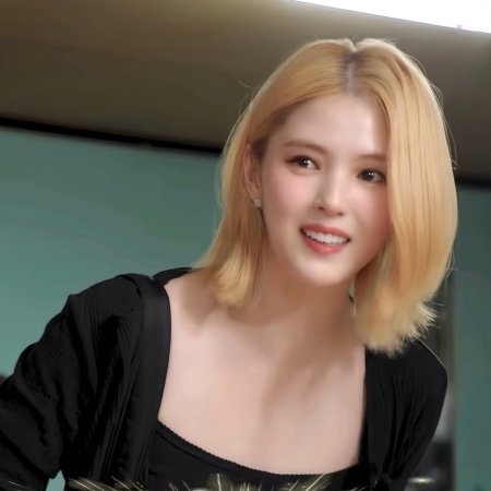Han So Hee