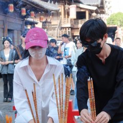 Wo Jia Qing Qing Shi Tai Zi Chinese Drama(2025) photo