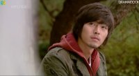 looks way more handsome with facial hair and mature aura.