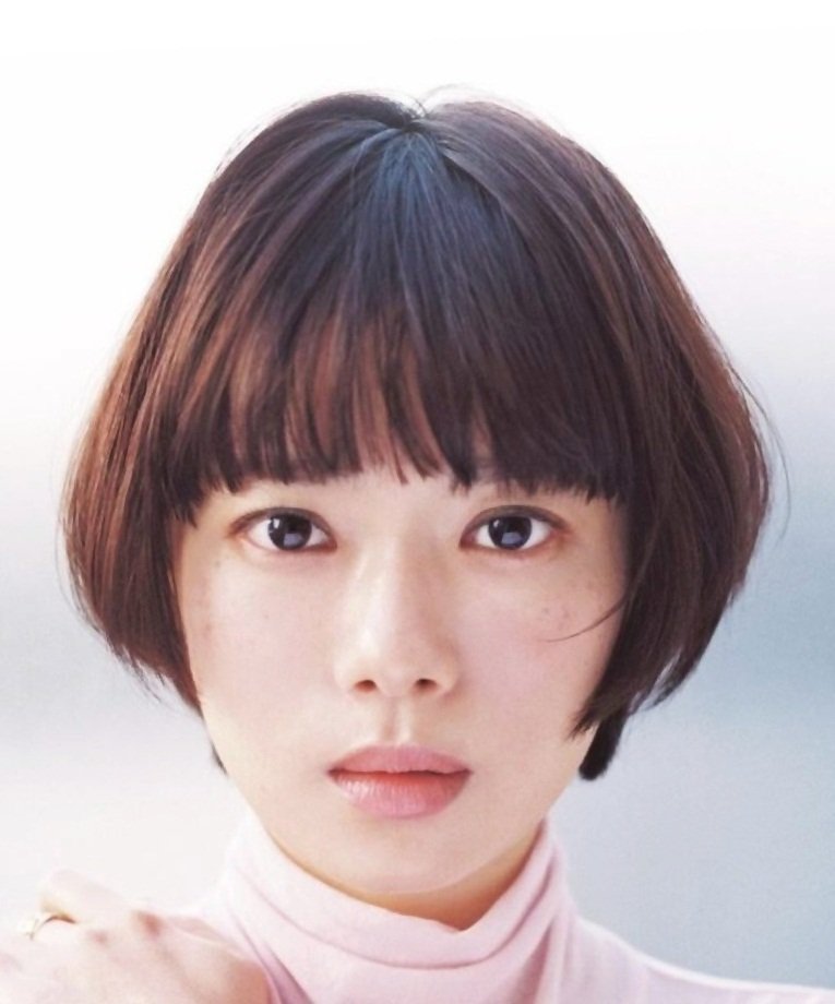 Hana Sugisaki