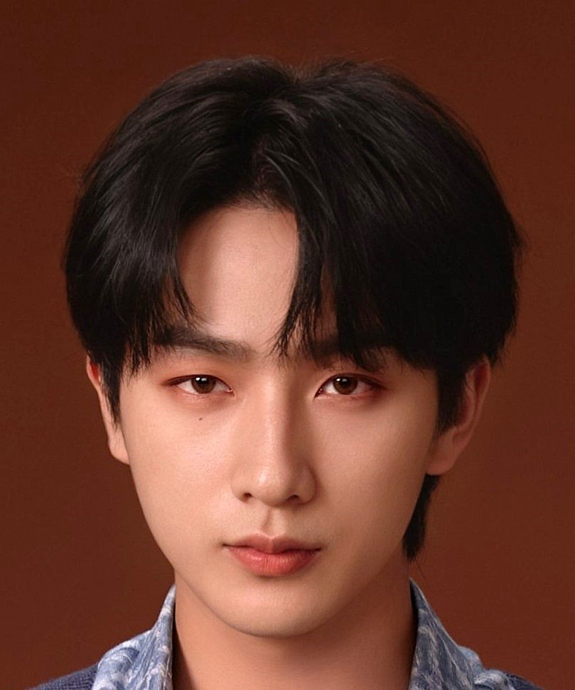 Hong Yi Li