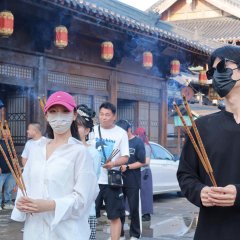 Wo Jia Qing Qing Shi Tai Zi Chinese Drama(2025) photo