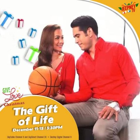 Give Love on Christmas (2014)