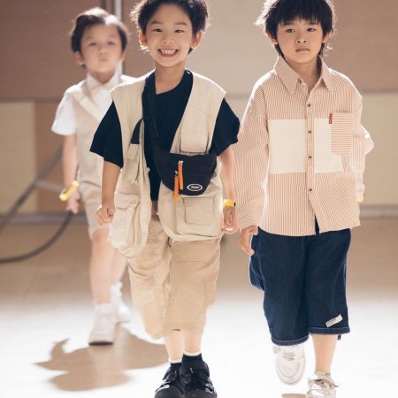 Gong Zong, Ni Jia Liu Bao You Chai Jia Le (2024)