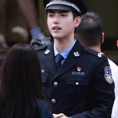 He Qing Hai Yan ()