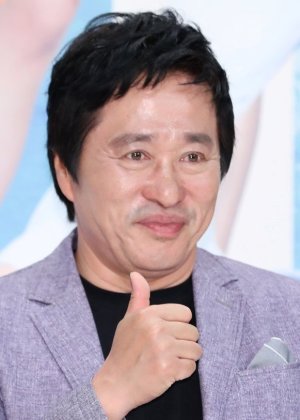 Shin Chang Seok in Secret Woman Korean Drama(2023)