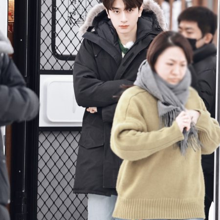 Let's Go Skiing (2022)