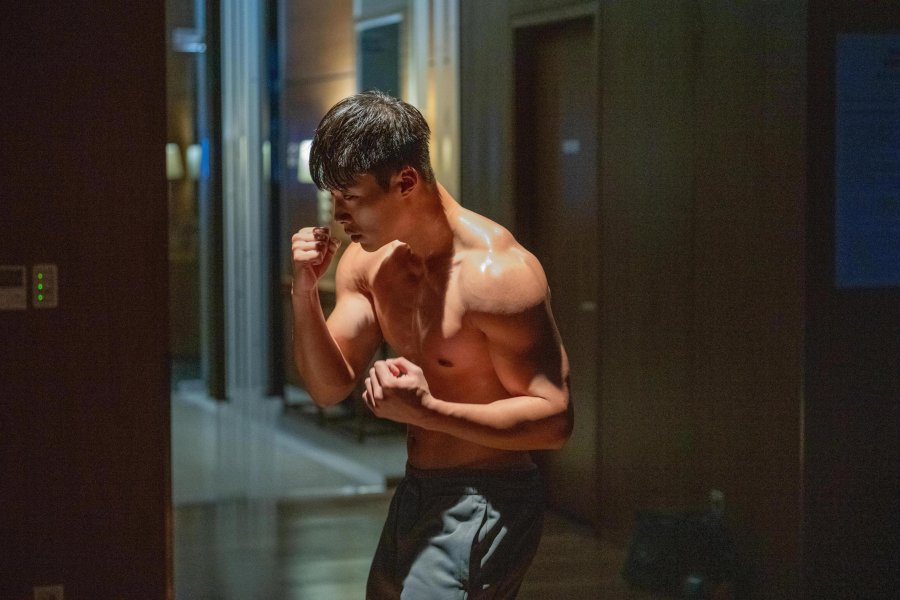 Woo Do-hwan Returns in Bloodhounds Season 2 | New Stills Dropped Woo Do-hwan Returns in Bloodhounds Season 2 | New Stills Dropped
