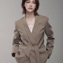 Emi Thasorn Klinnium photo