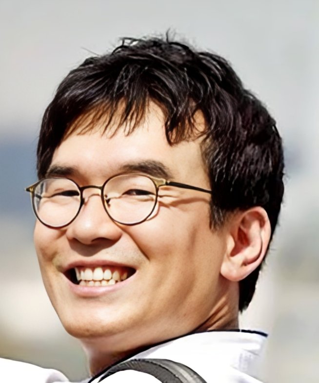 Young Wook Oh