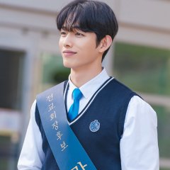 I Am a Running Mate Korean Drama photo