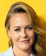 Alicia Silverstone