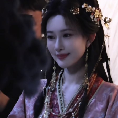 Empress Reborn ()