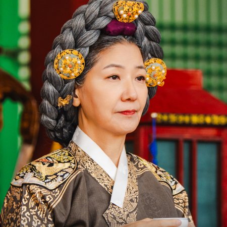 Bon Appetit, Your Majesty (2025)