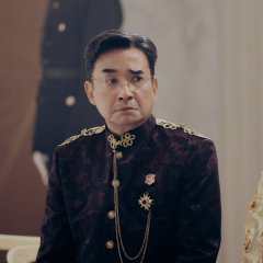 Nino Maethanee Buranasiri photo